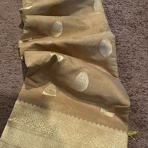 Beige Banarasi Handloom linen silk saree- Eid, Puja, Gifts for Her